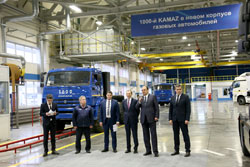 В новом корпусе «КАМАЗа» выпущен тысячный газомоторный автомобиль