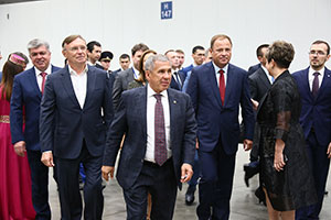 Игорь Комаров и Рустам Минниханов посетили юбилей КИП «Мастер»