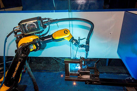 Робот «Эйдос» прошёл испытания на прессово-рамном заводе